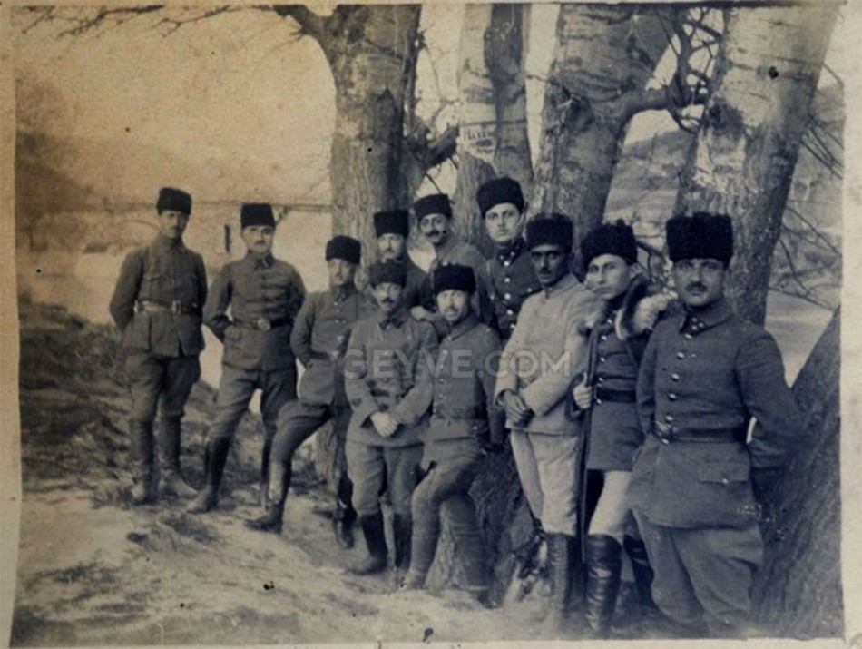 2020/03/1585238601_kurtulus_savasinda_askerler.jpg