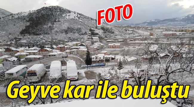 Geyve kar ile buluştu