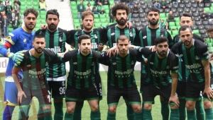 Sakaryaspor 3 puanı 3 golle aldı
