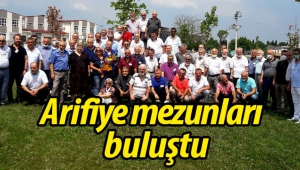 Arifiye öğretmen okulu mezunları buluştu