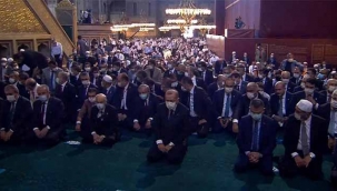 Ayasofya'da tarihi Cuma