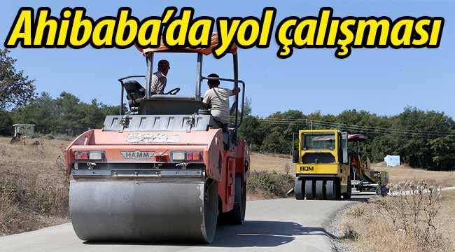 Geyve Ahibaba'da beton yol çalışması