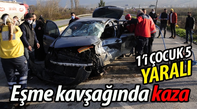 Geyve Eşme kavşağında kaza: 5 yaralı.