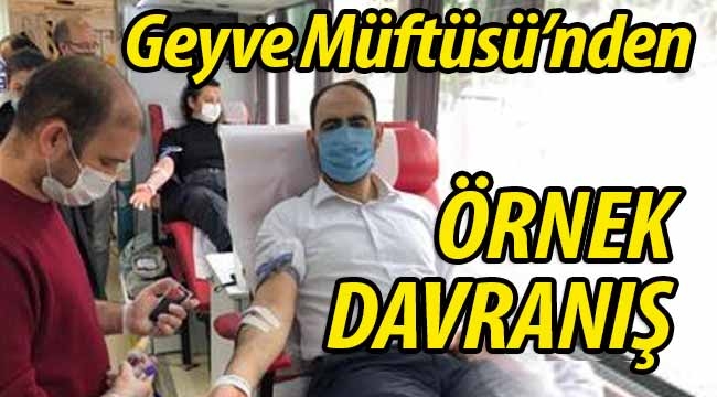 Geyve Müftüsü'nden örnek davranış!