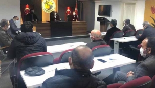 Geyve Belediye meclis toplantısı ertelendi