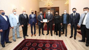 Eşraf Platformu'ndan Vali Kaldırım'a ziyaret