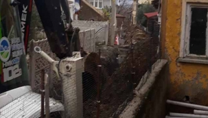 Geyve'de hummalı altyapı çalışması..