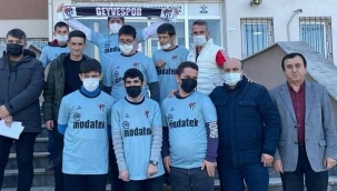 Geyvespor'dan Özel Eğitim Öğrencilerine özel hediye