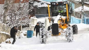 Ekipler Geyve'de hasta için seferber oldu