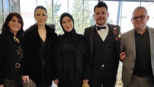 Serpil ile Çağrı Üstün'ün mutlu günü