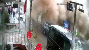 5 katlı bina yıkılırken çöktü!
