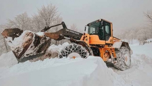 Büyükşehir 40 mahalle yolunu ulaşıma açtı