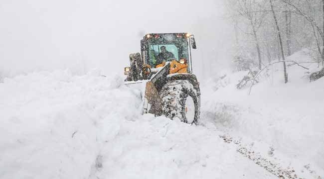 Sakarya'da 43 köy yolu kardan kapalı!