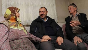 Vali Kaldırım'dan Geyve'de şehit ailesine ziyaret