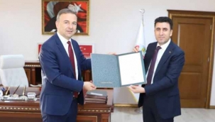 Geyve Kaymakamı Murat Güven, Şefik Aygöl'ü ağırladı