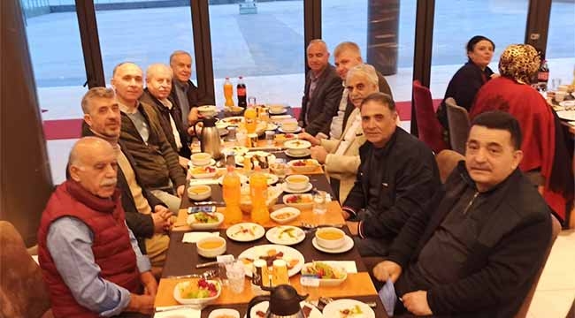 Geyveli dostlar İstanbul'da iftarda buluştu