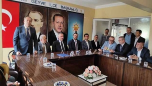 Geyve Ak Parti'de bayramlaşma