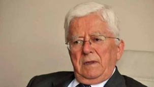 Eski bakan hayatını kaybetti