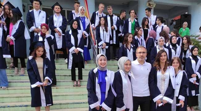 Geyve Anadolu Lisesi'nde diploma töreni