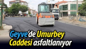 Geyve'de Umurbey Caddesi asfaltlanıyor