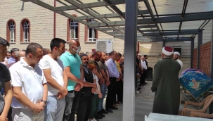 Melike Akkuş toprağa verildi