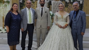 Esin ile Can Yılmaz dünya evine girdi