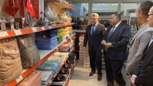 Geyve Cezaevi'nde yapılan ürünler adliyede satışa çıktı