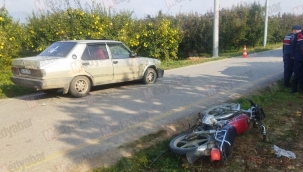 Geyve'de otomobil, motosikletliye çarptı: 1 yaralı