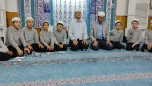 Geyve Diriliş Kur'an Kursu'ndan Mevlid Kandili