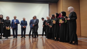 Geyve Şehit S.Gökbayrak Kız A.İHL'de şiir dinletisi