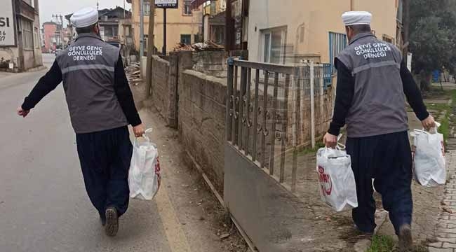 Geyve Genç Gönüllüler Derneği'nden yardım