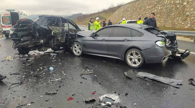 Bursa'da zincirleme kaza: 4 ölü, 7 yaralı