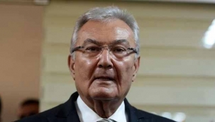 Deniz Baykal hayatını kaybetti