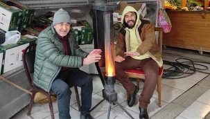 Geyve'de pelet soba ile ekonomik ısınıyorlar