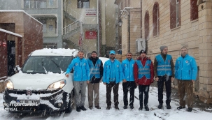 Geyve'den deprem bölgesine uğurlandılar