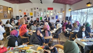 Geyve'de 8 Mart Dünya Kadınlar Günü kutlandı