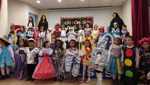 Geyveli miniklerden geri dönüşüm defilesi