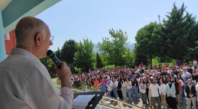 Geyve Anadolu Lisesi'nde karne töreni