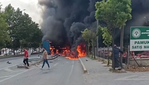 Pamukova'da araç cayır cayır yandı