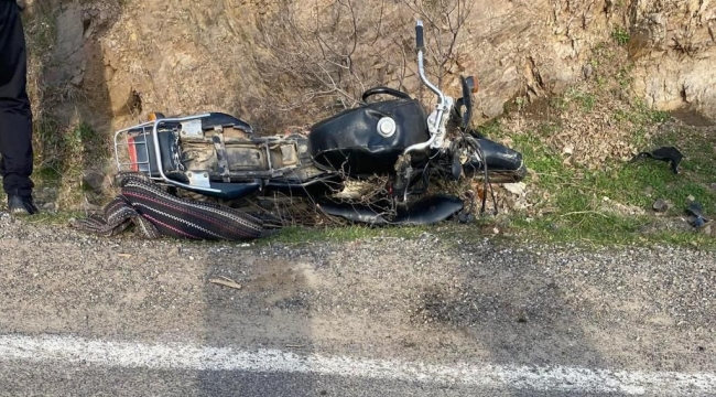 Geyve'de motosiklet gübrede kaydı: İki yaralı!