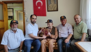 Geyveli Kore Gazisi Özer'e ziyaret