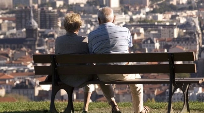Emekliler geçinemiyor, 65 yaş üstü boşanmalar arttı