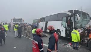 Sakarya'da feci kaza! 10 ölü, 54 yaralı