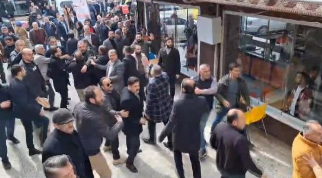 Meral Akşener'in esnaf ziyareti sırasında arbede!