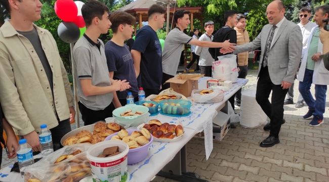 Geyve Anadolu Lisesi'nden Filistin Kermesi