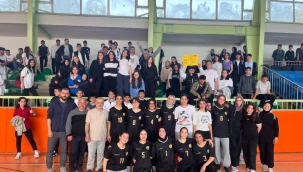 Geyve'de liseler arası voleybol turnuvası sonuçlandı