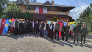 Geyve'de su tankerleri muhtarlara teslim edildi