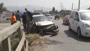 Geyve'de yine o köprü, yine kaza!