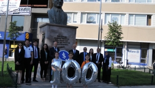 İş Bank Geyve şubesi 100. yaşı kutladı