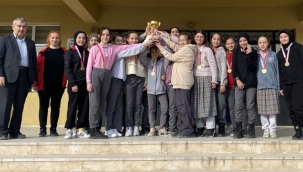 Geyveli Küçük Kızlar Futsal'da İl Birincisi Oldu